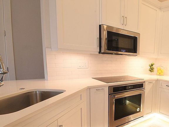 Stainless appliances.