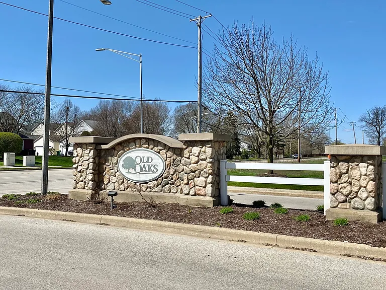 2607 Oak Tree Ln #2607 — Photo 29