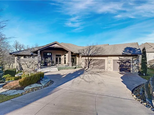 100 Hever Knl, Belton, MO 64012