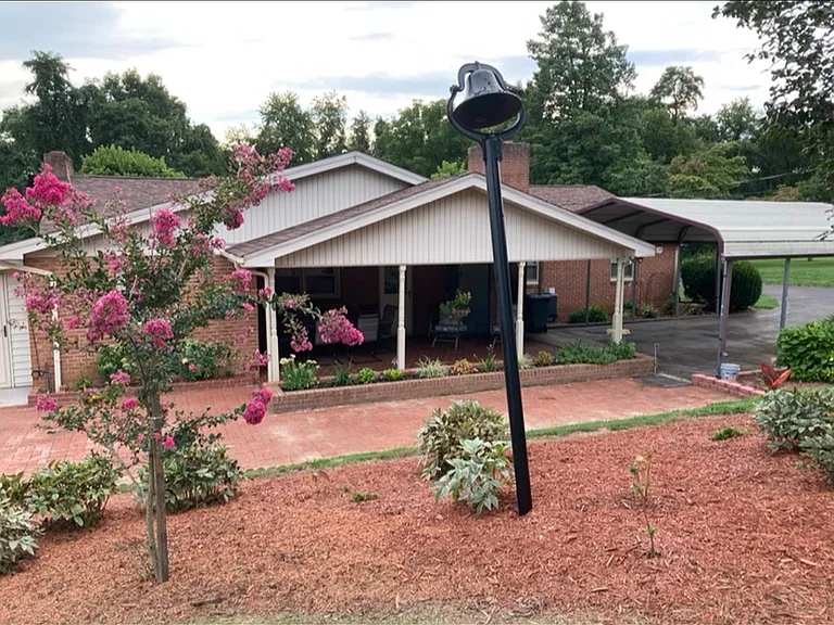 207 Riverview St — Photo 20