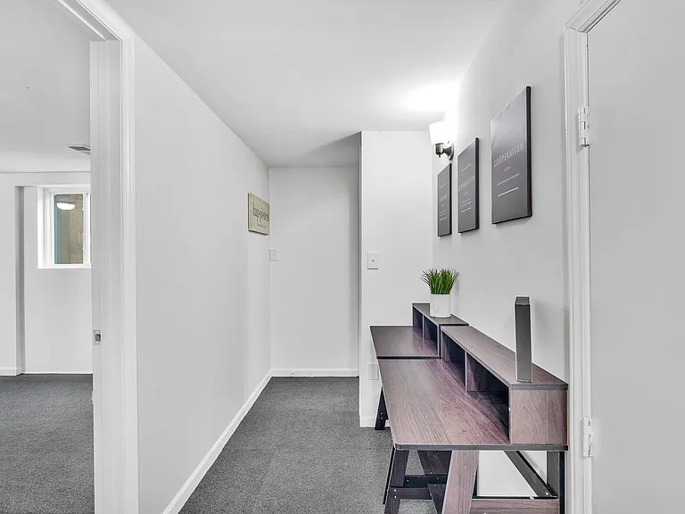 Briardale Dr — Photo 3