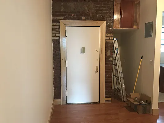 Rented by null | media 9