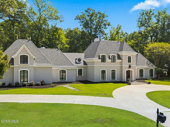2nd image of 958 Greenbriar Dr