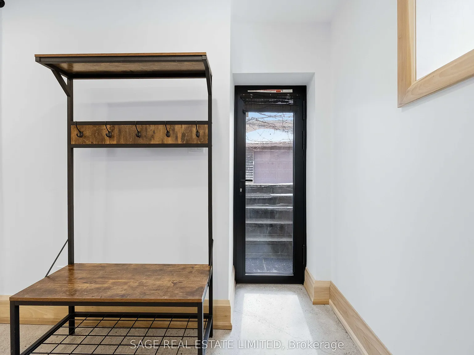 1 bed, $2,400 — Photo 4