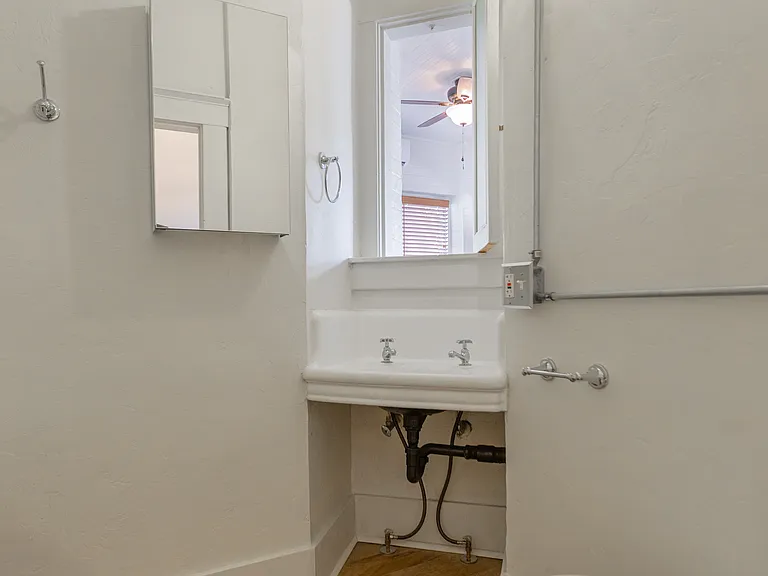 506 S 5th Ave #2 — Photo 17