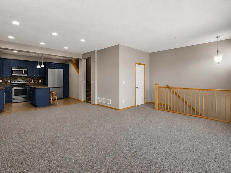 2437 121st Cir NE #K — Photo 2