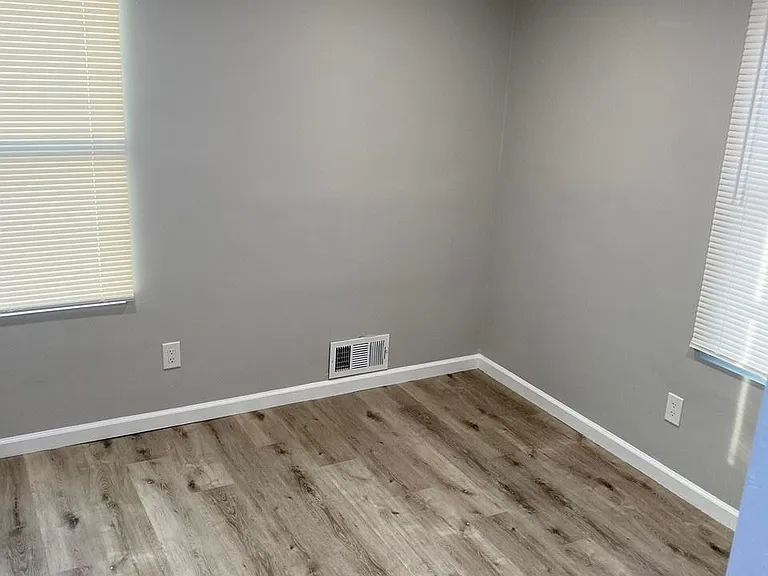 36 Oneida Ave — Photo 9