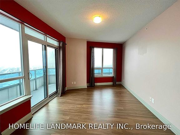 3rd image of 7161 Yonge St #1425