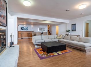 1774 Golf Ridge Dr S, Bloomfield Hills, MI 48302