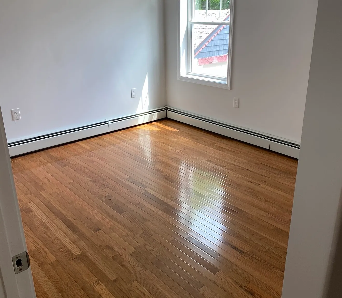 3 bed, 300 sqft, $2,800 — Photo 4
