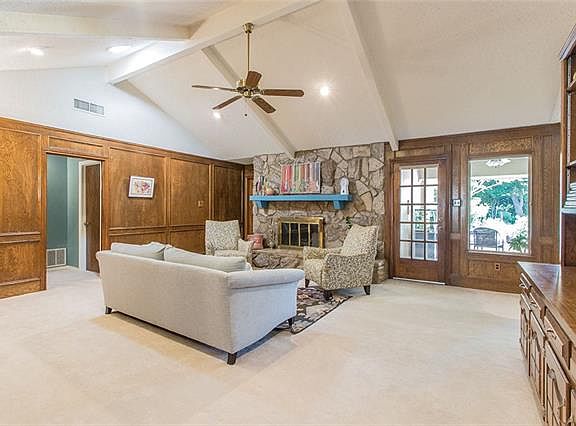 3rd image of 2318 Silver Horn Ct