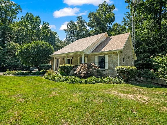 3rd image of 1839 E State Road 250