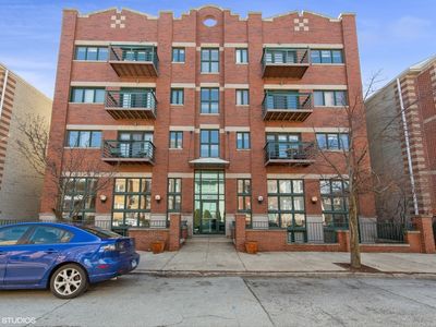 2033 W Superior St APT 1E, Chicago, IL, 60612
