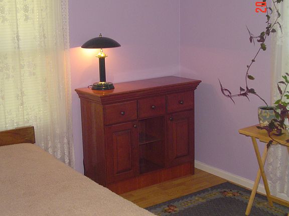 Bedroom with queen bed