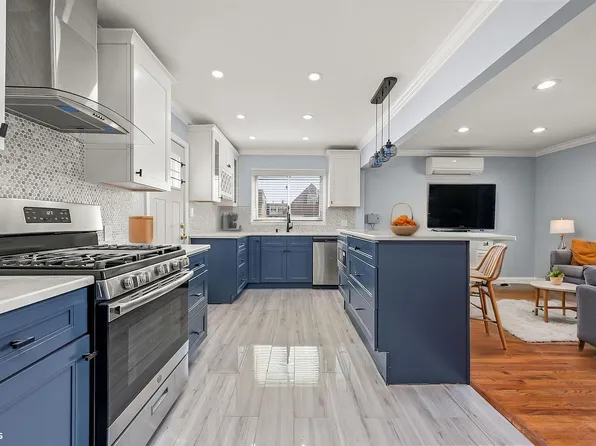 13255 154th St, Jamaica, NY 11434