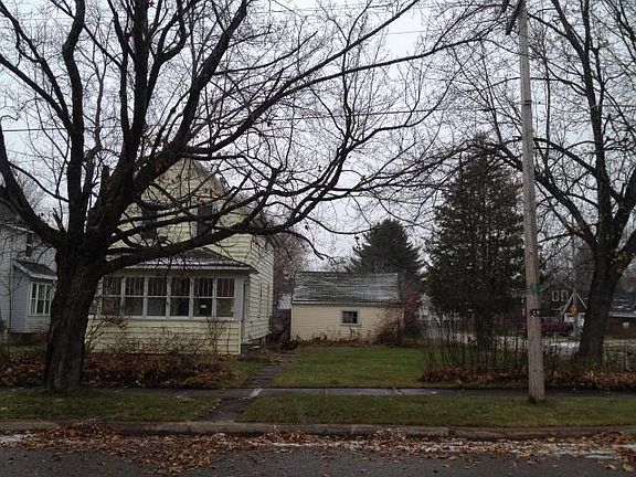 2nd image of 929 Johnston St