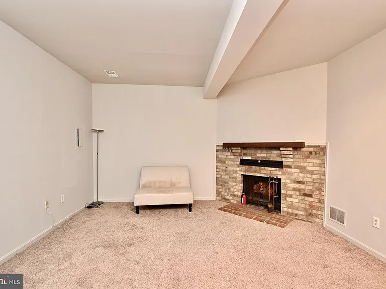 3804 Brighton Ct — Photo 25