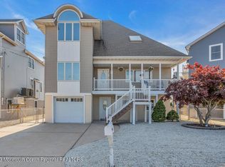 44 Anchorage Dr, Toms River, NJ 08753