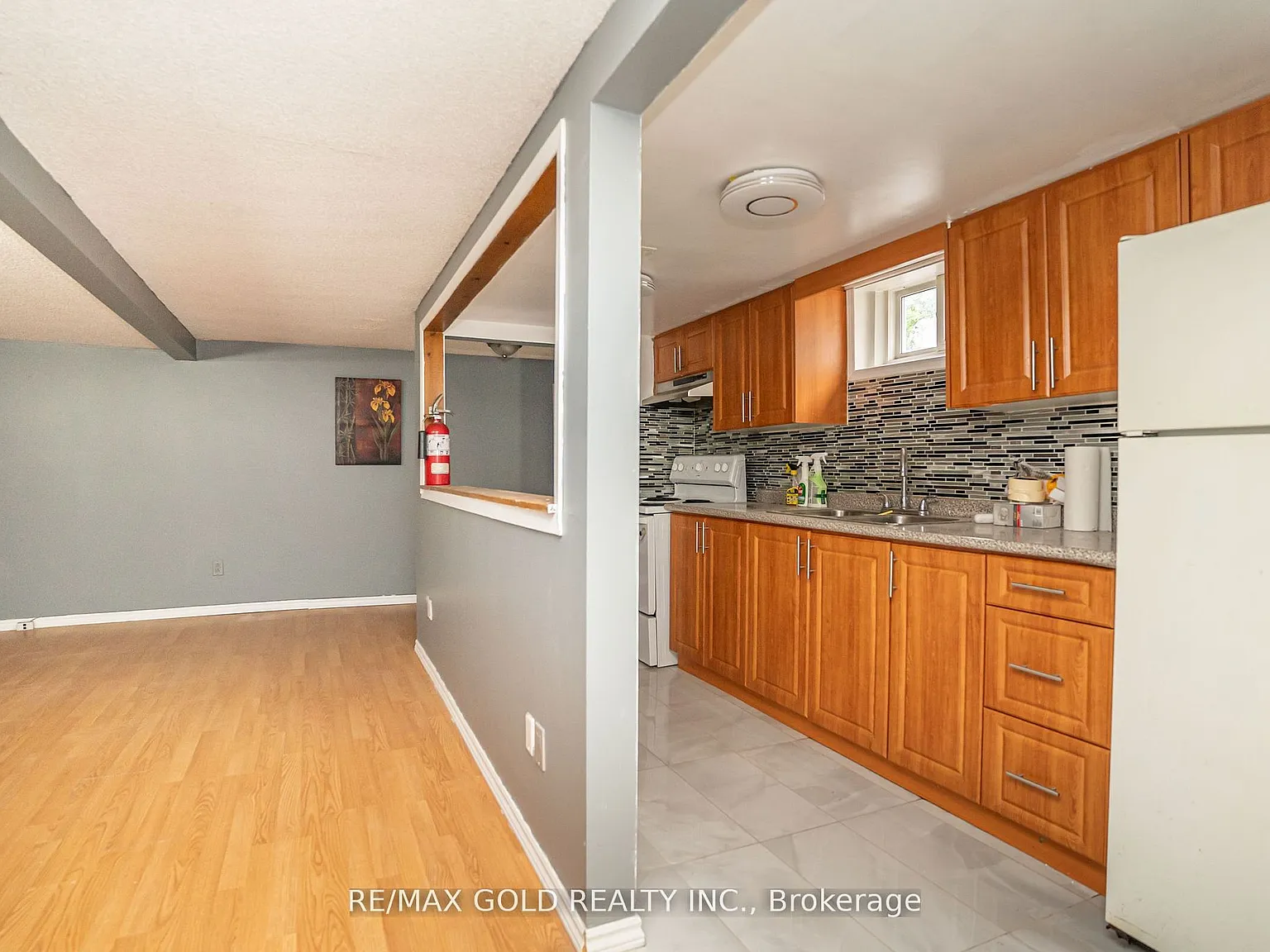 3 bed, $1,800 — Photo 4
