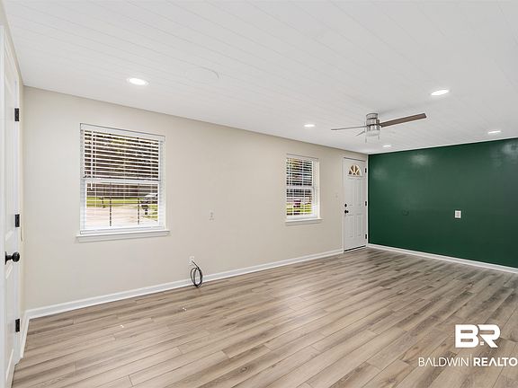 4th image of 3069 Gregory Ct