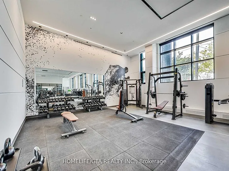50 George Butchart Dr #506 — Photo 20