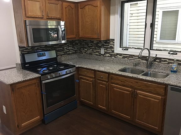 3rd image of 507 W 4th St #B