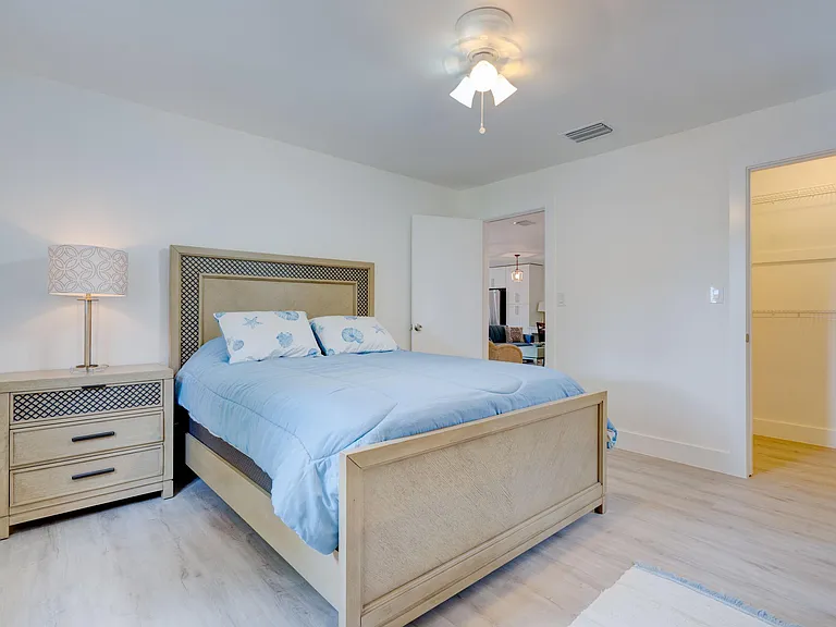 1036 Coral Dr — Photo 17