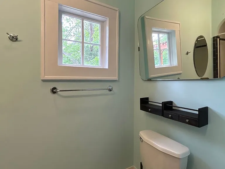215 S Summit Ave — Photo 16