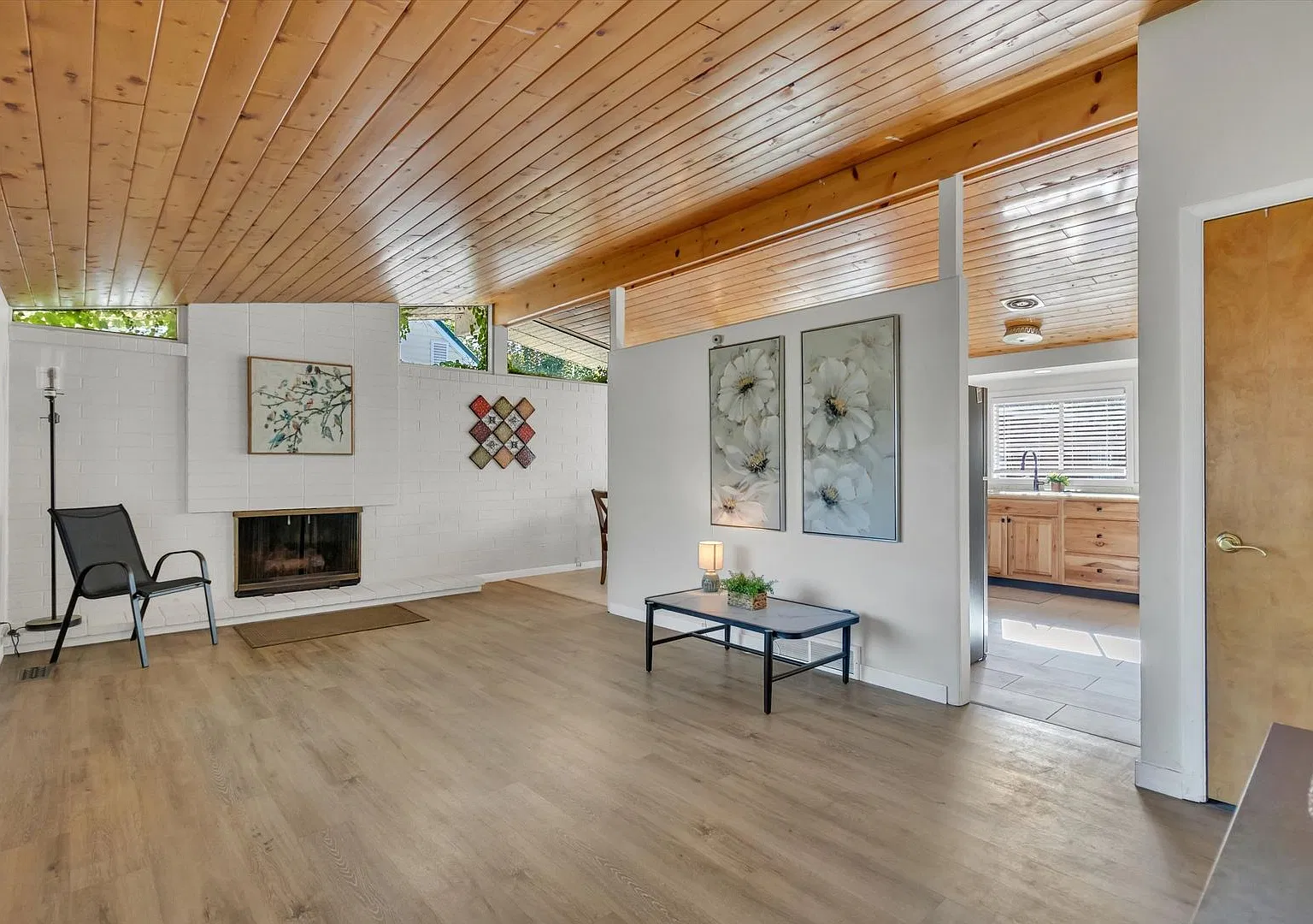5 Bedroom, 3 Bath Home in Salt Lake City — Photo 2