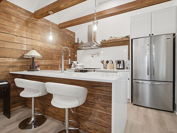 5th image of 6 Felix St APT E