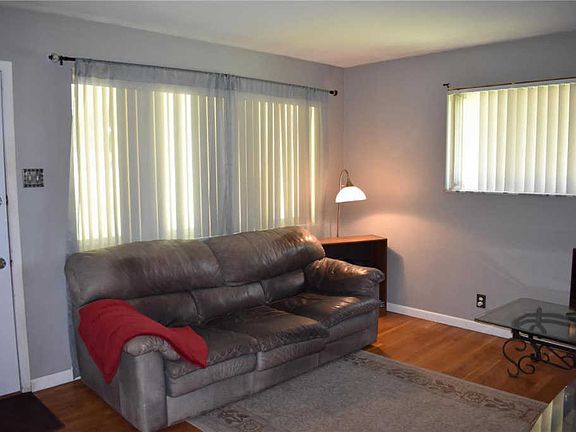 3rd image of 4 Saint Pierre Ct
