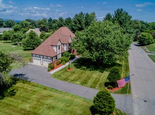 18 Apple Hill Rd, Wilbraham, MA 01095