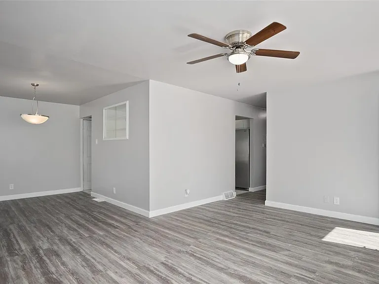 1031 Highmont Dr — Photo 6