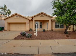 8831 N Rivulet Pl, Tucson, AZ 85743
