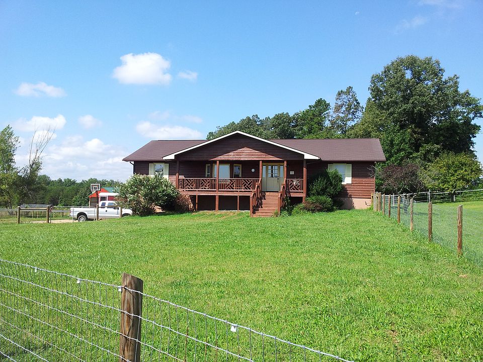 View of house from driveway