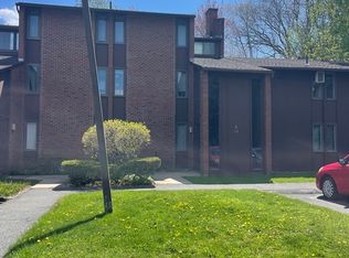 222 N East St APT 1, Amherst, MA 01002