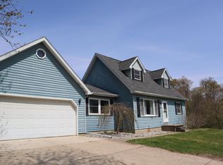 6021 Steele Hwy, Eaton Rapids, MI 48827