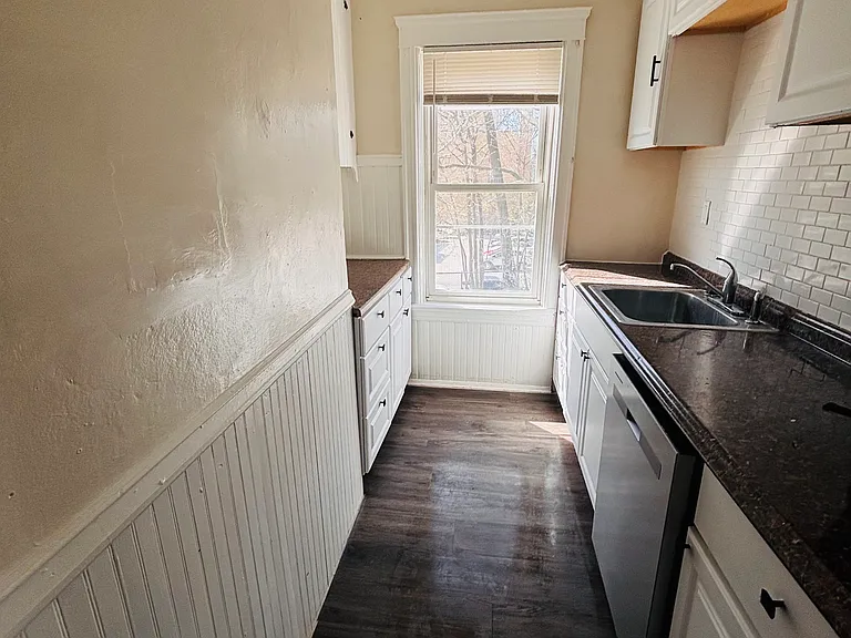 54 Clyde St #2 — Photo 5
