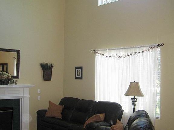 2 story ceiling