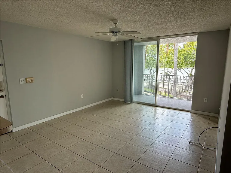 11165 SW 6th St #204 — Photo 12