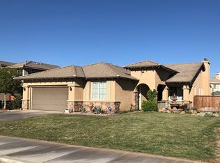 14735 Delicious St, Adelanto, CA 92301