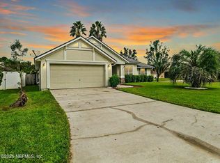 625 Summer Breeze Dr N, Jacksonville, FL 32218