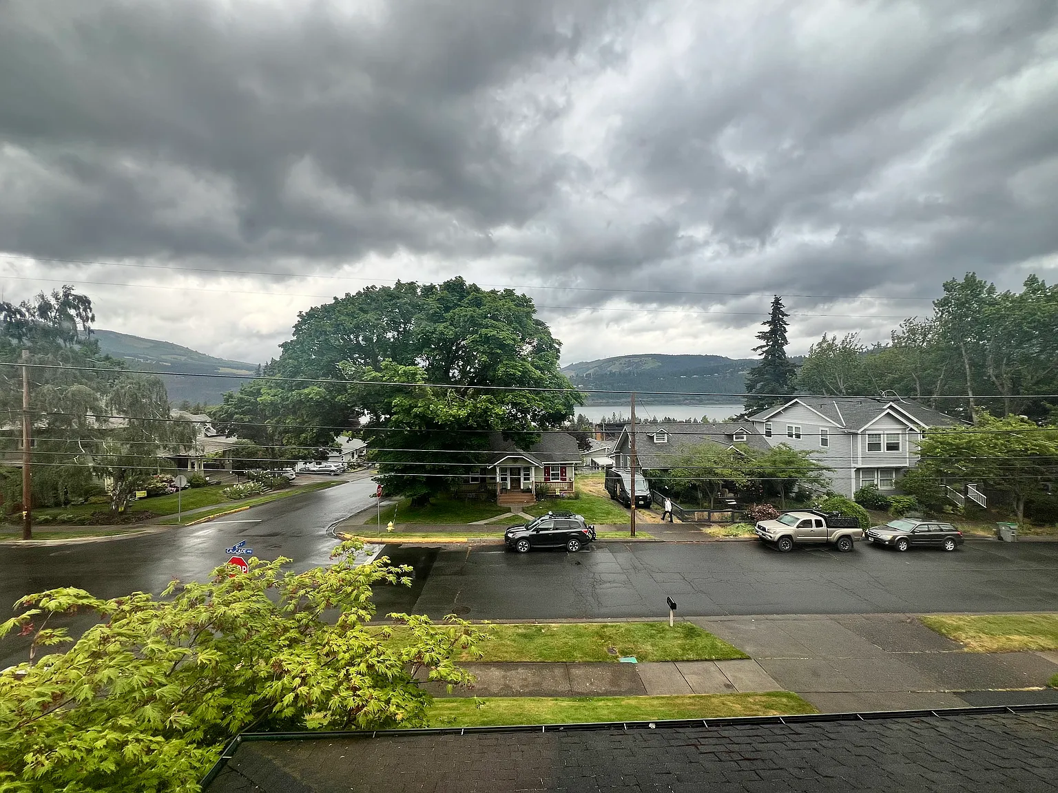 4 bed, 3060 sqft, $4,250 — Photo 3
