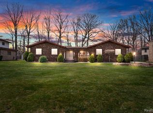 3027 Courtesy Dr, Flint, MI 48506