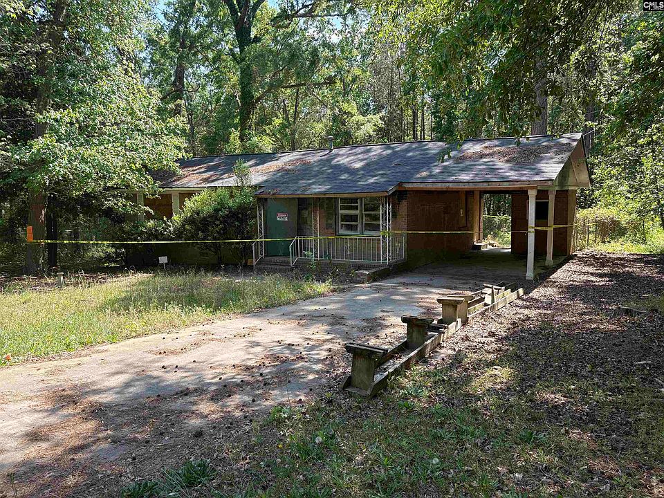 2nd image of 104 Green Tree Dr