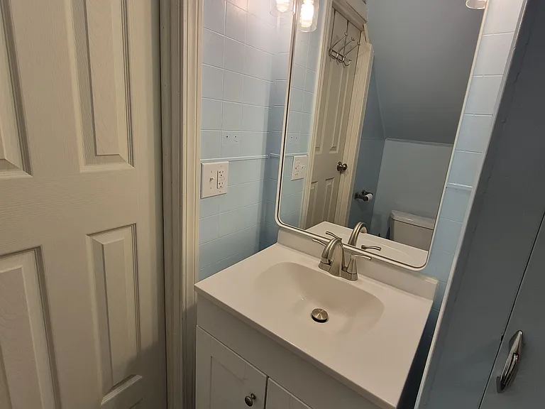 324 Church Ave SE — Photo 25
