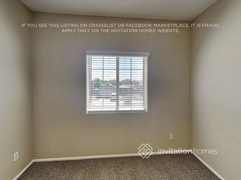 1640 S 171st Dr — Photo 11