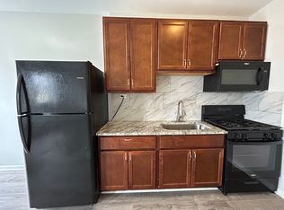 2712 N Milwaukee Ave #215F, Chicago, IL 60647