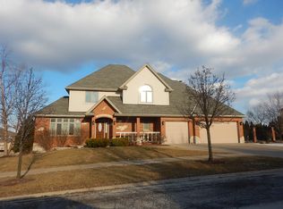 405 4th St, Lemont, IL 60439