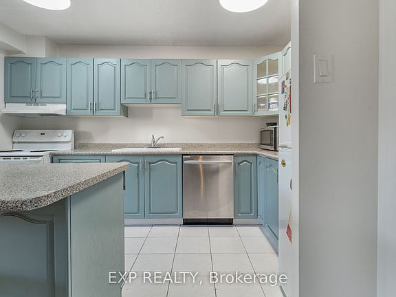 5th image of 180 Dudley Ave